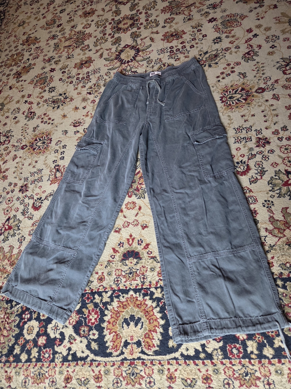 SO Wide Leg Cargo Pants in Gray